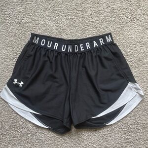 Women’s Small Under Armour Shorts
